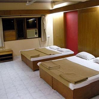 Hotel Sahyadri Alibaug Buitenkant foto